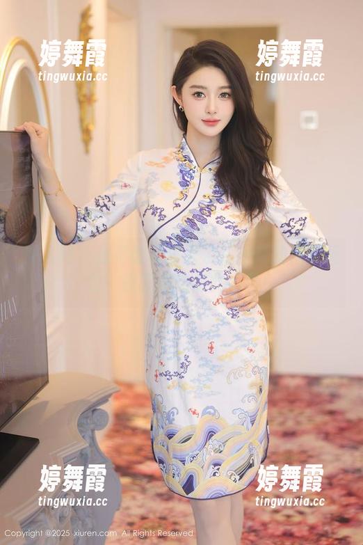 秀人网 - 我可能是误入了孔一红的修女图包，原图竟然如此搞怪！