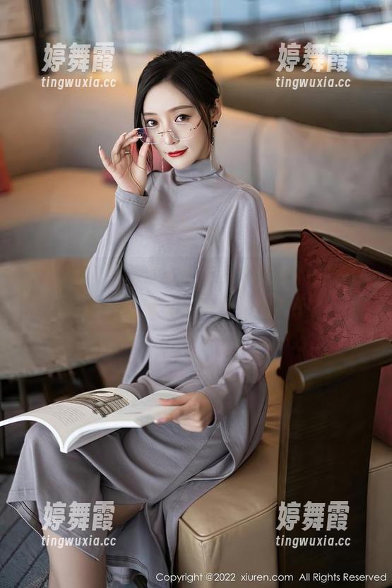 秀人网 - 不用思考太多，李若汐的御姐作品让下载成为一种幸福的负担。