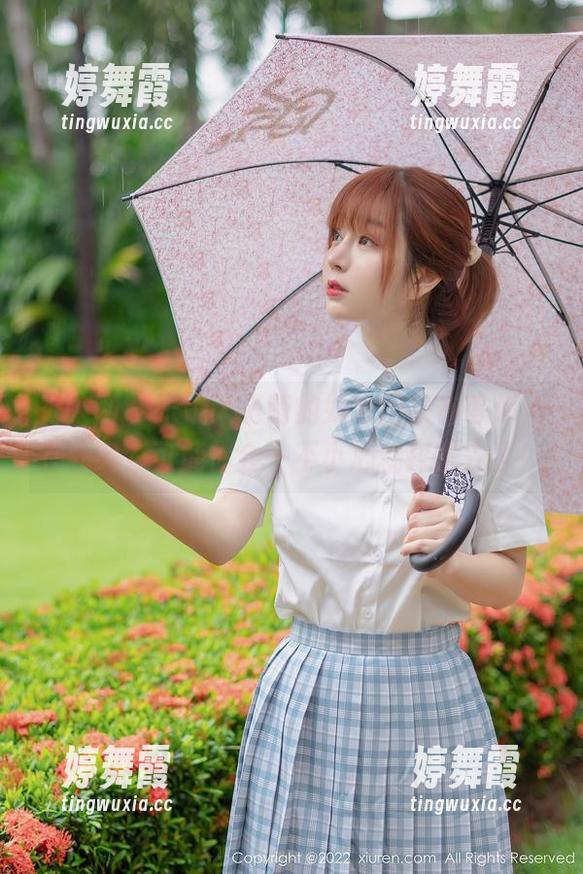 秀人网 - 米妮大萌萌的妹妹图集在等你，在线吗？可能你会一不小心就掉进去了！