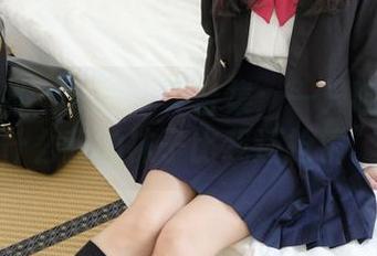 紧急企划 - 灰丝写真合集:一只喵喵梓的“为什么我的袜子比我还抢镜”时刻