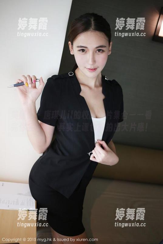美媛馆 - 唐琪儿il的校园照片集合——看完你会觉得：其实上课也能拍出大片感！
