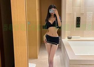 微密圈 - 当葛征遇上比基尼,私房图片里都透着夏天的美。