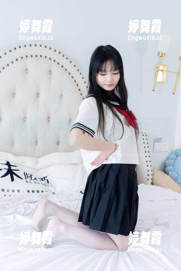 袜啵啵-小淳 袜啵啵 - 当美图撞上小淳的女仆情节,壁纸都觉得自己是角色之一,你敢信?