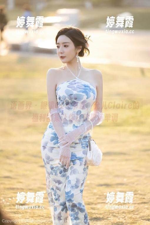 语画界 - 眼镜OL秘书装，允儿Claire的福利图集让你打破职场单调