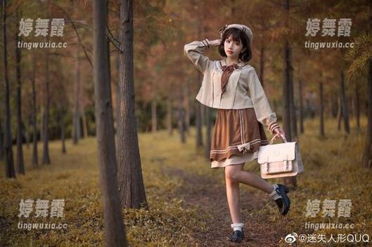 迷失人形QUQ的少女前线原图又更新了，这种画风感我竟然滤镜都不想加了。