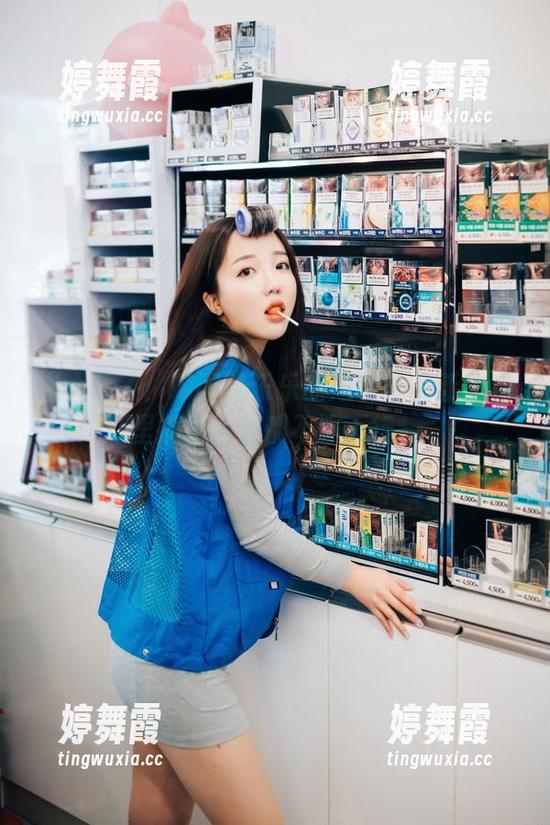 出大事了！韩国孙乐乐的短裤在最新图库里搞得大家都不服不行。