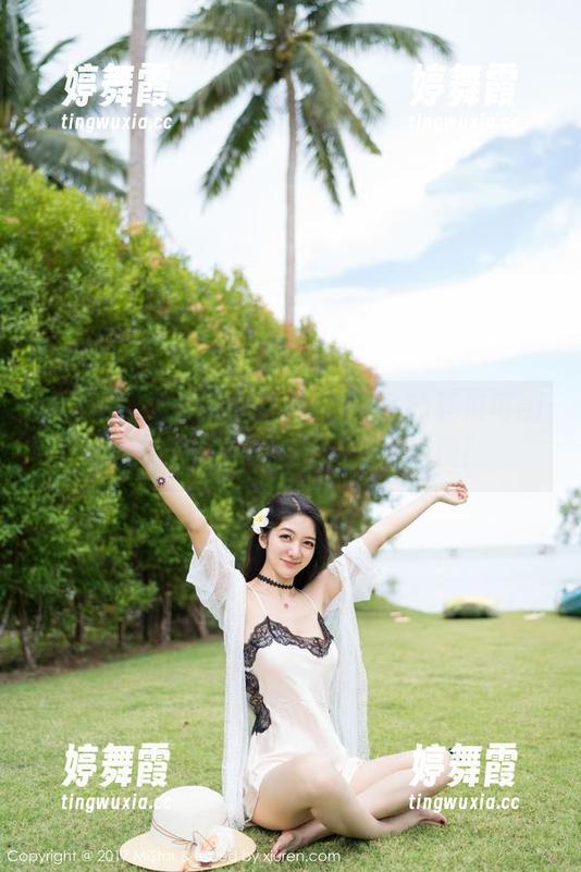 魅妍社 - 高颜值和高质量齐飞的夏倪可ella美足高清图册，真想伸手摸！